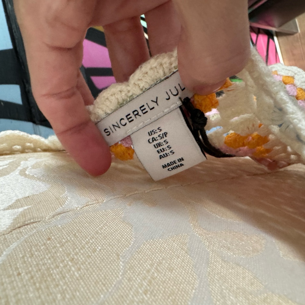 NWT Sincerely Jules Knit Top, Retails $135! - Picture 9 of 10
